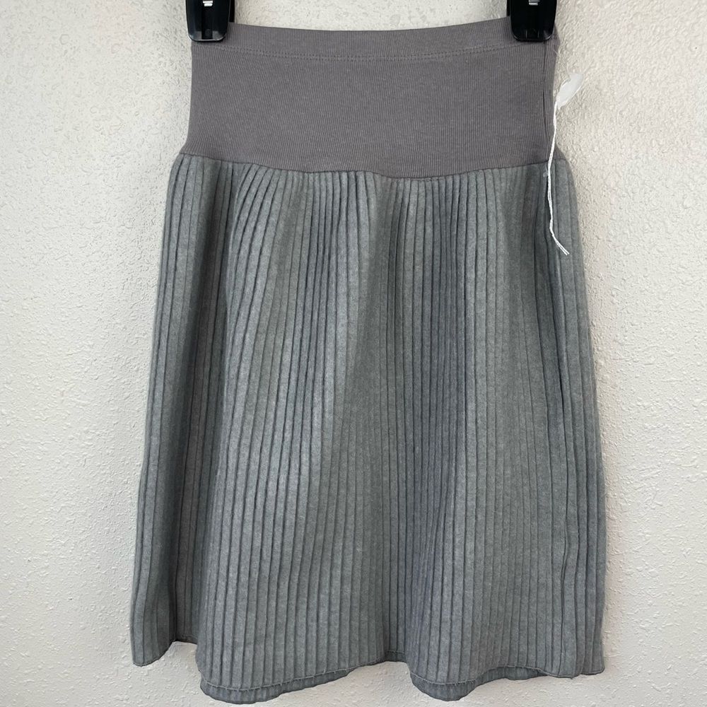 Tonga Gray Sweater Style Skirt Size S EUC